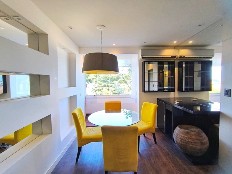Apartamento de 100,56 m² com 3 quartos sendo 2 suítes em Coqueiros: 1ª foto da galeria de imagens do imóvel