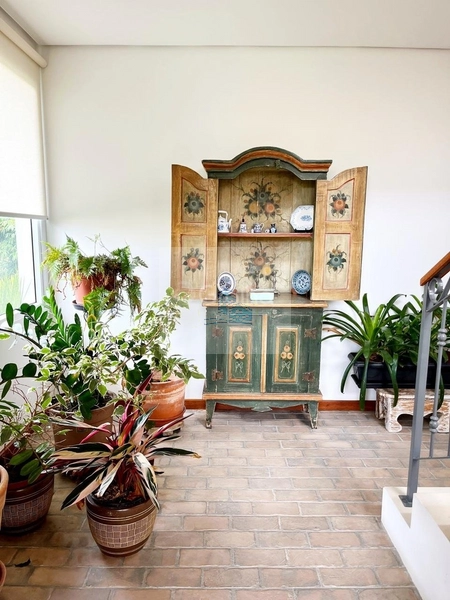 Casa a venda de 479m² com 5 quartos sendo 2 suítes Porto da Lagoa: 2ª foto da galeria de imagens do imóvel