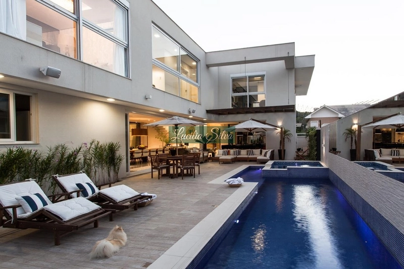 Casa residencial a venda , mobiliada e finamente decorada em Jurere: 29ª foto da galeria de imagens do imóvel