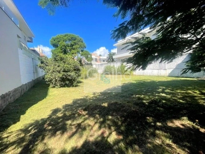 Terreno de 450m² em Jurerê Internacional: 1ª foto da galeria de imagens do imóvel