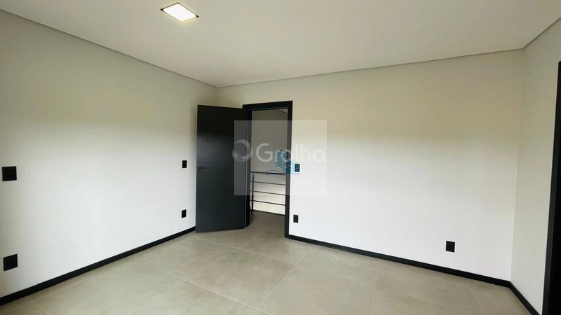 Casa de alto padrão com 3 suítes na Vargem do Bom Jesus, Florianópolis: 10ª foto da galeria de imagens do imóvel