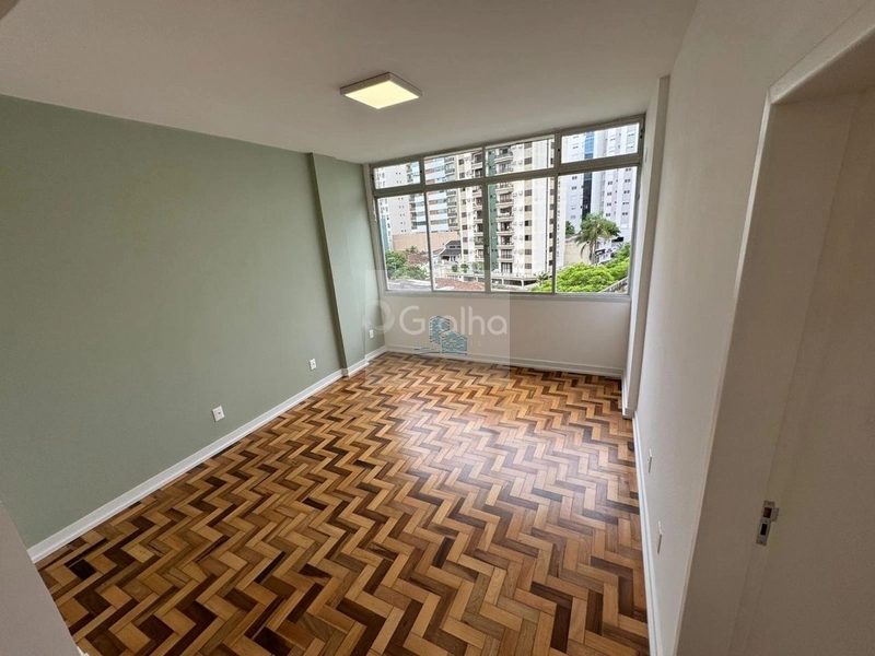 Apartamento com 2 quartos sendo 1 suíte no Centro de Florianópolis: 3ª foto da galeria de imagens do imóvel