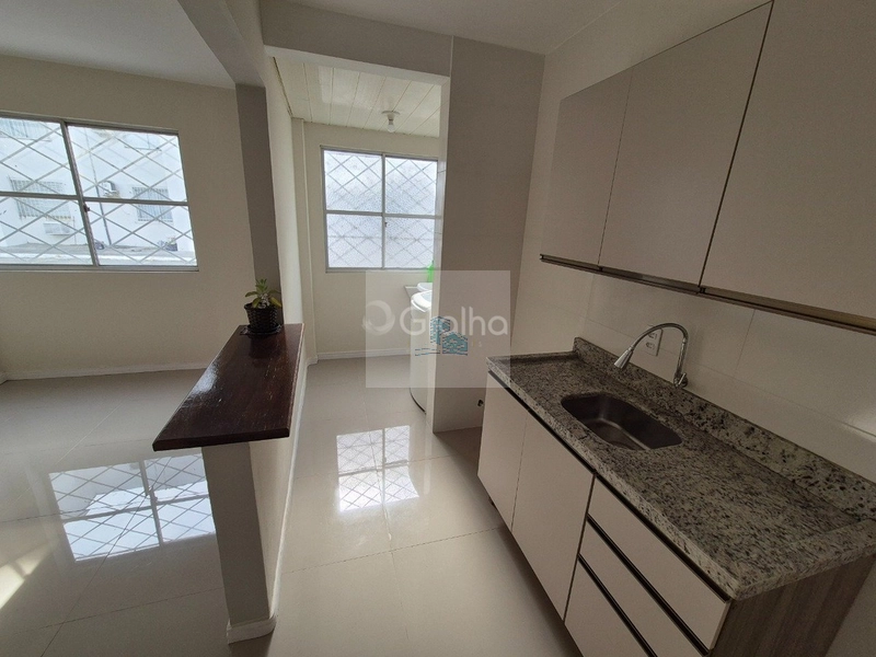Apartamento de 2 quartos próximo o Mar em Coqueiros: 3ª foto da galeria de imagens do imóvel