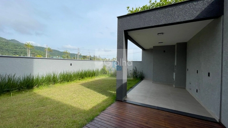 Casa de alto padrão com 3 suítes na Vargem do Bom Jesus, Florianópolis: 5ª foto da galeria de imagens do imóvel