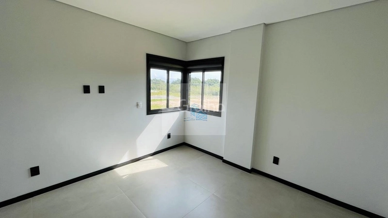 Casa de alto padrão com 3 suítes na Vargem do Bom Jesus, Florianópolis: 6ª foto da galeria de imagens do imóvel