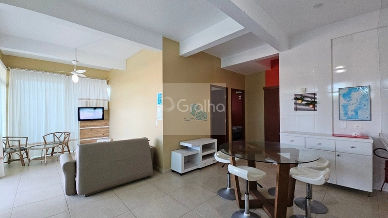 Casa de 433m² com 11 quartos sendo 1 suíte em Canasvieiras: 19ª foto da galeria de imagens do imóvel