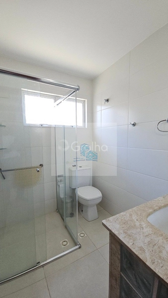 Casa de 433m² com 11 quartos sendo 1 suíte em Canasvieiras: 12ª foto da galeria de imagens do imóvel
