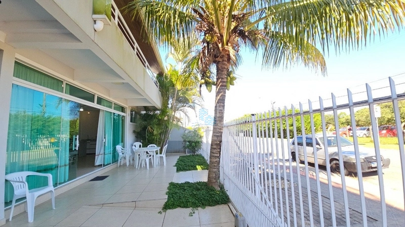 Casa de 433m² com 11 quartos sendo 1 suíte em Canasvieiras: 33ª foto da galeria de imagens do imóvel
