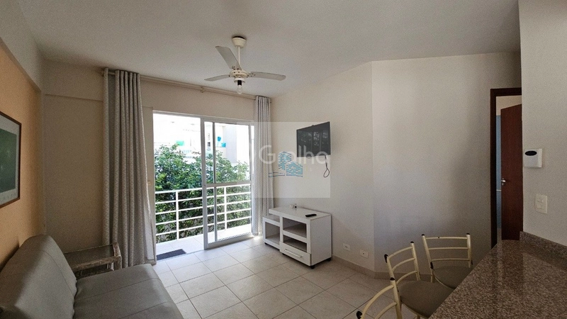 Casa de 433m² com 11 quartos sendo 1 suíte em Canasvieiras: 27ª foto da galeria de imagens do imóvel