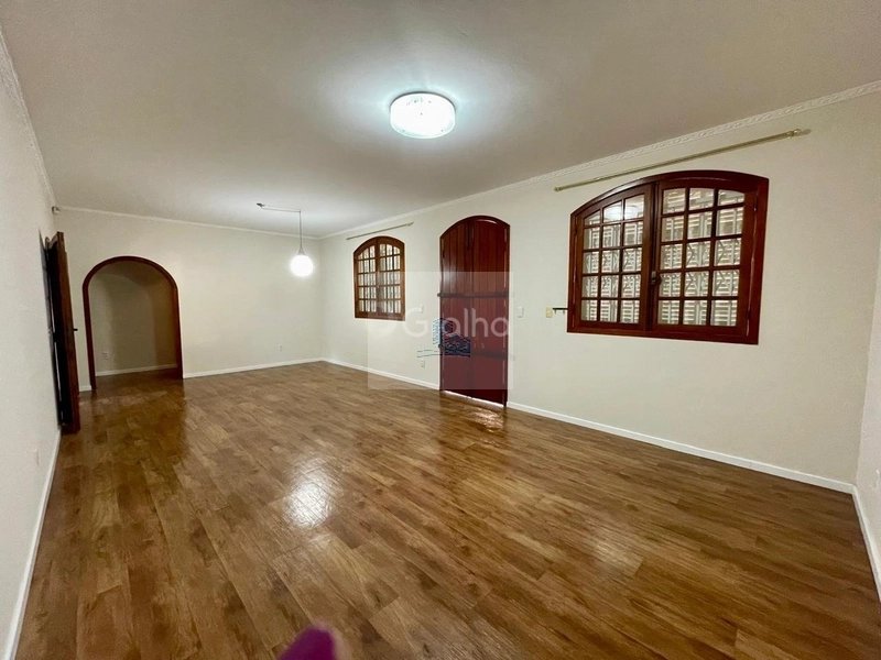 Casa residencial de 309m² com 4 quartos sendo 1 suíte Corrego Grande: 2ª foto da galeria de imagens do imóvel