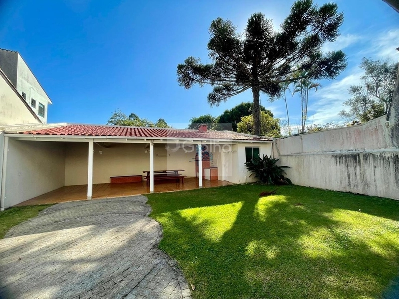 Casa residencial de 309m² com 4 quartos sendo 1 suíte Corrego Grande: 1ª foto da galeria de imagens do imóvel