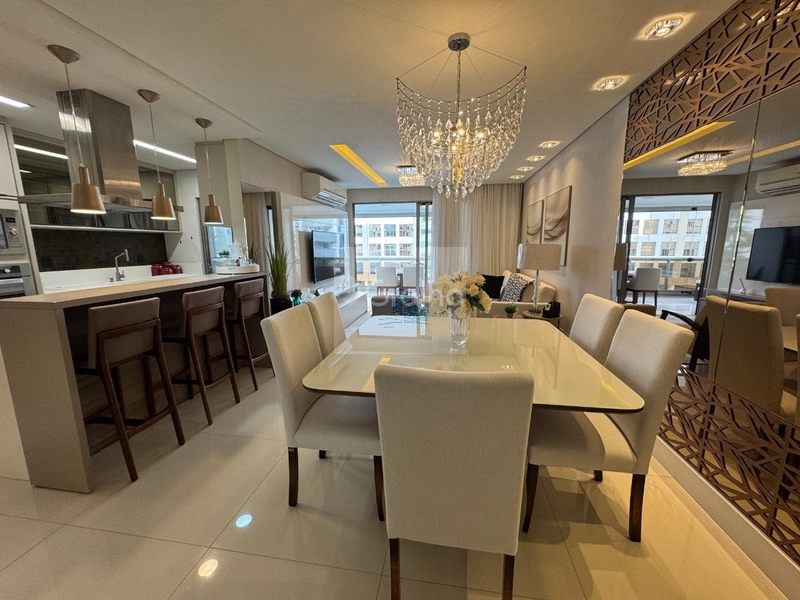 Apartamento com 2 suítes no Centro de Florianópolis: 3ª foto da galeria de imagens do imóvel