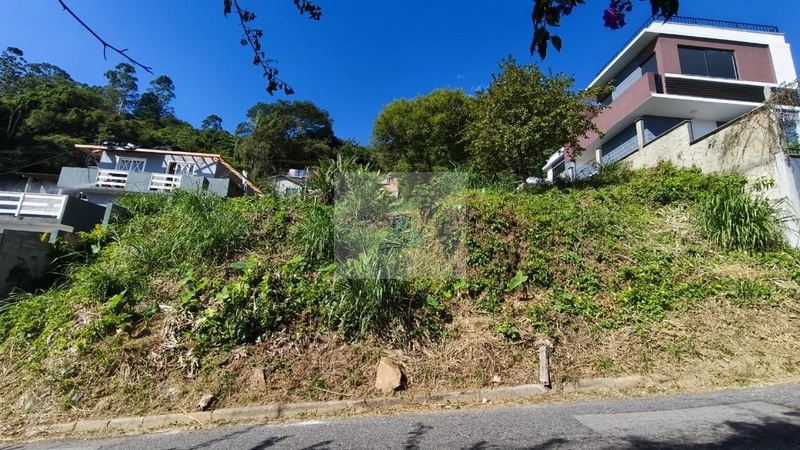 Terreno no bairro Centro com 915 M² em Florianópolis: 2ª foto da galeria de imagens do imóvel