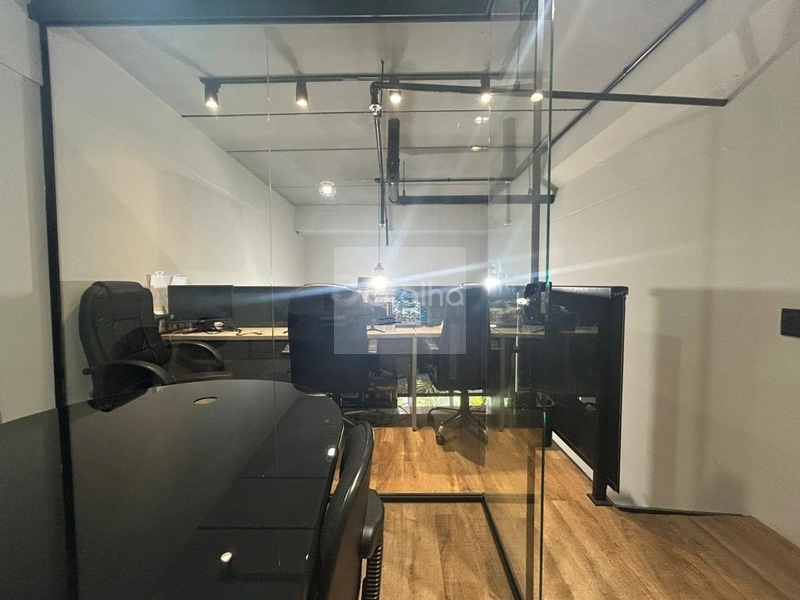 Sala Comercial de 32m² em Saco Grande: 8ª foto da galeria de imagens do imóvel