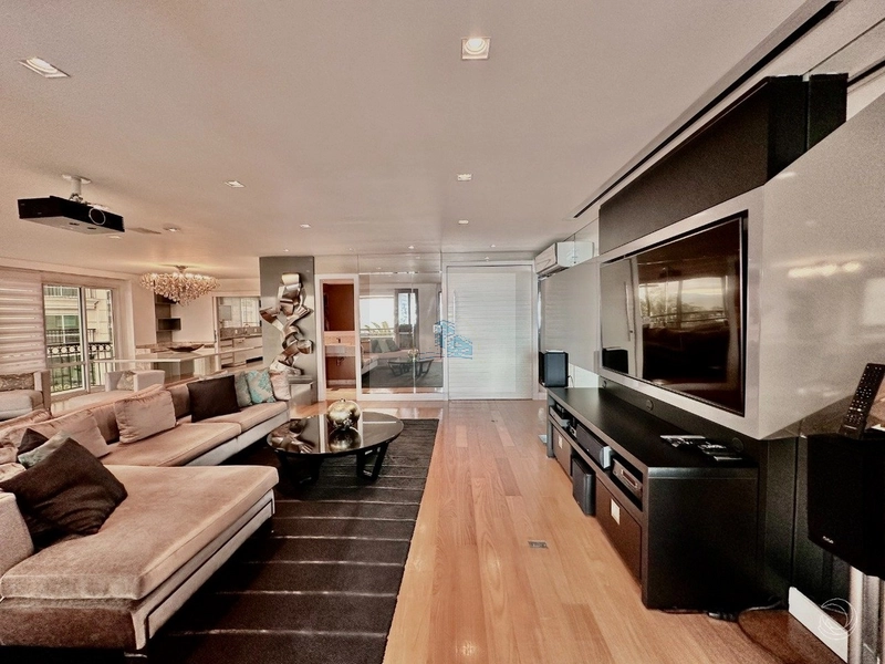 Apartamento de Luxo à Beira-Mar em Florianópolis La Perle: 5ª foto da galeria de imagens do imóvel