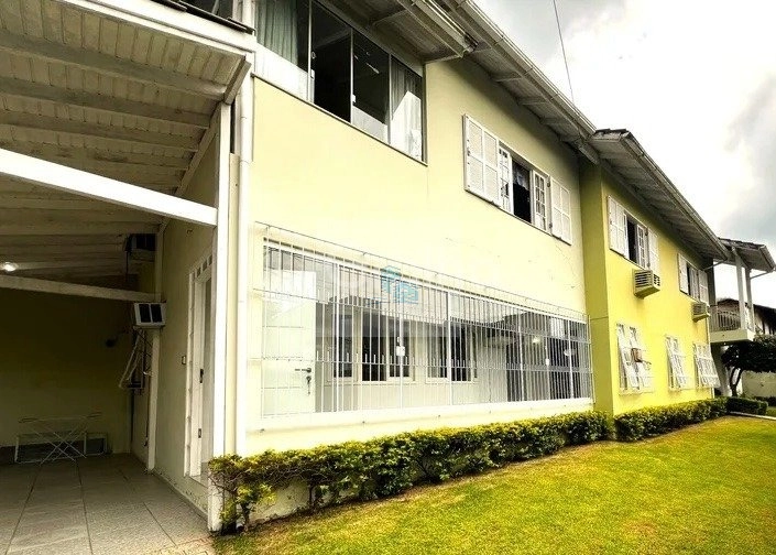Casa de 276m² com 6 quartos sendo 2 suítes em Santa Mônica: 20ª foto da galeria de imagens do imóvel