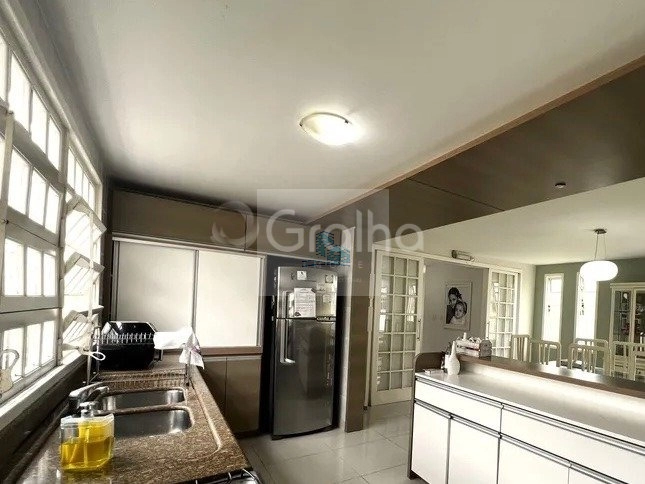 Casa de 276m² com 6 quartos sendo 2 suítes em Santa Mônica: 9ª foto da galeria de imagens do imóvel