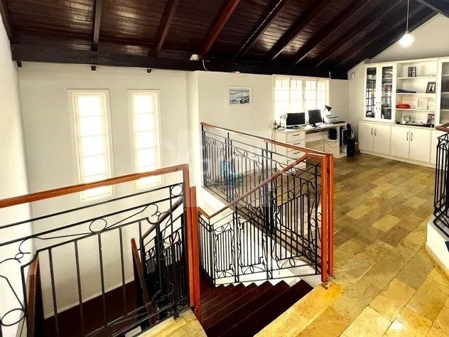 Casa de 276m² com 6 quartos sendo 2 suítes em Santa Mônica: 11ª foto da galeria de imagens do imóvel