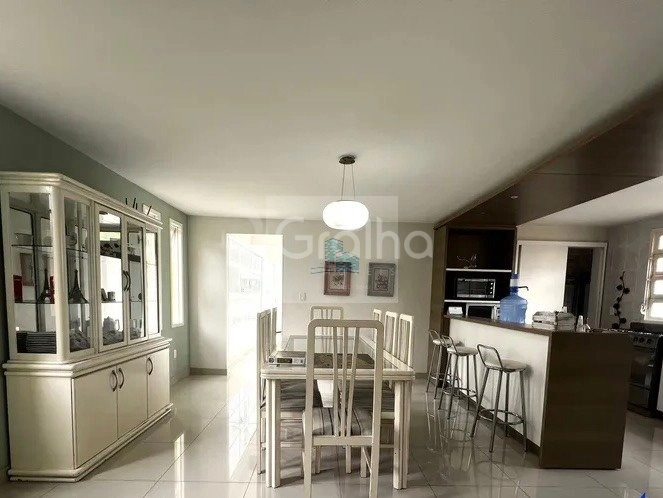 Casa de 276m² com 6 quartos sendo 2 suítes em Santa Mônica: 6ª foto da galeria de imagens do imóvel