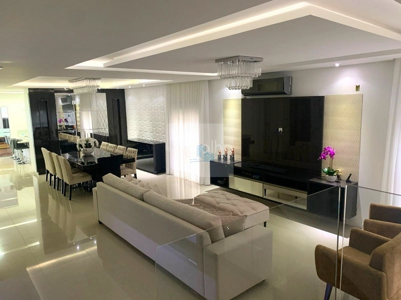 Casa residencial em condomínio fechado com 4 quartos, 3 suítes e 394m²: 3ª foto da galeria de imagens do imóvel