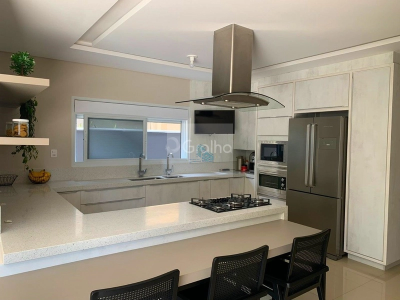 Casa residencial em condomínio fechado com 4 quartos, 3 suítes e 394m²: 11ª foto da galeria de imagens do imóvel