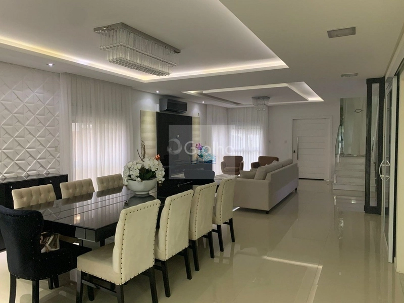 Casa residencial em condomínio fechado com 4 quartos, 3 suítes e 394m²: 4ª foto da galeria de imagens do imóvel