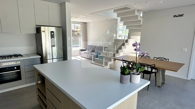 Casa Residencial de 226m² com 3 quartos na Vargem Grande: 2ª foto da galeria de imagens do imóvel