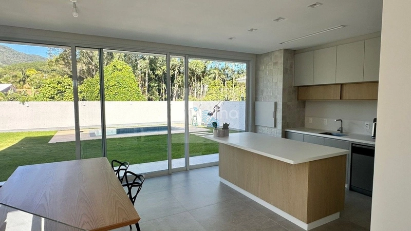 Casa Residencial de 226m² com 3 quartos na Vargem Grande: 4ª foto da galeria de imagens do imóvel