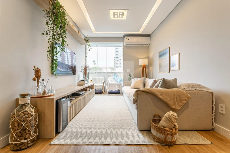 Apartamento a venda no centro Floripa perto colégio Bom Jesus: 2ª foto da galeria de imagens do imóvel