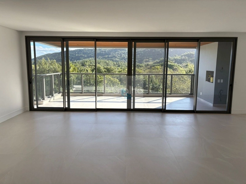 Exclusivo Apartamento à Venda em Jurerê Internacional – 3 Suítes e Vis: 2ª foto da galeria de imagens do imóvel
