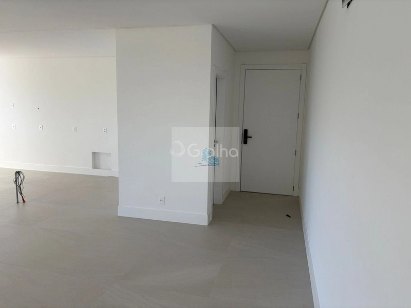 Exclusivo Apartamento à Venda em Jurerê Internacional – 3 Suítes e Vis: 4ª foto da galeria de imagens do imóvel