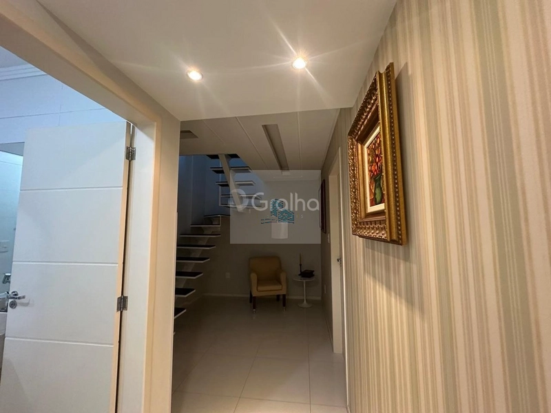 Apartamento duplex à Venda na Carvoeira – 2 Vagas e Próximo à UFSC: 5ª foto da galeria de imagens do imóvel