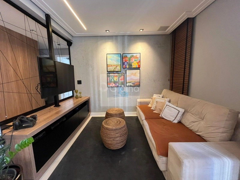 Charmoso Apartamento com 2 Suítes no Centro de Florianópolis: 1ª foto da galeria de imagens do imóvel