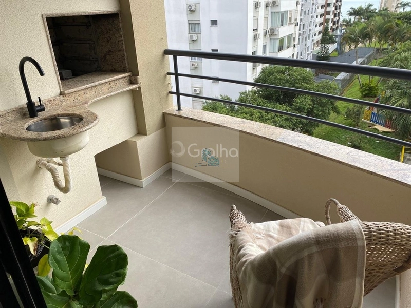 Apartamento Mobiliado à Venda – Próximo à Beira-Mar Norte: 4ª foto da galeria de imagens do imóvel