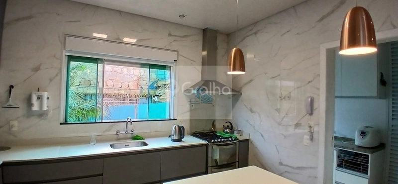 Casa residencial alto padrão com 3 quartos, 2 suítes e 436m²: 8ª foto da galeria de imagens do imóvel