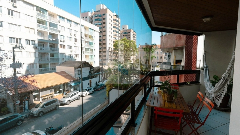Amplo e elegante apartamento com 3 suítes, 2 vagas de garagem: 8ª foto da galeria de imagens do imóvel