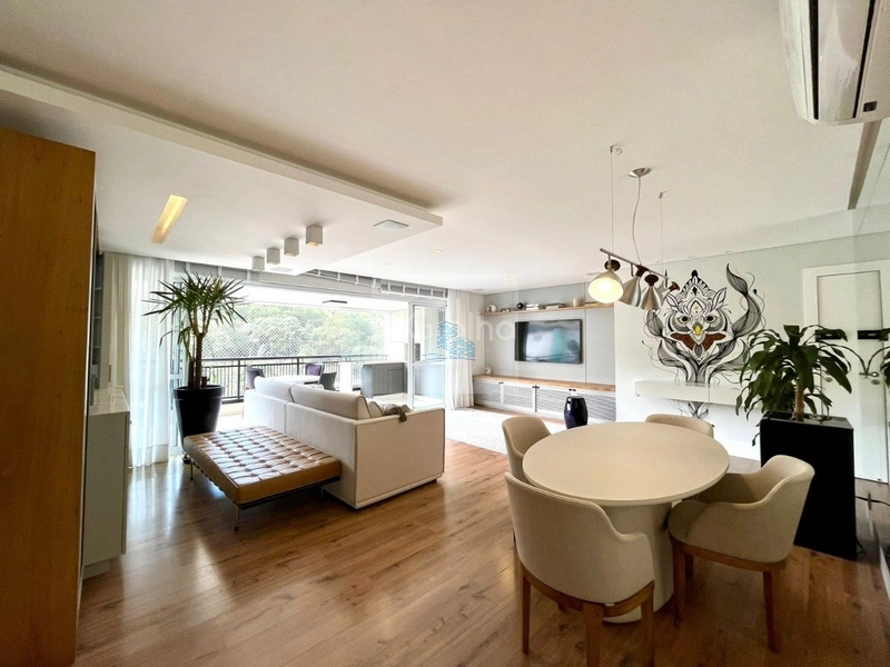 Apartamento de 170m² com 4 quartos sendo 2 suítes no Itacorubi: 2ª foto da galeria de imagens do imóvel