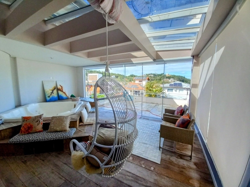 Casa de 596m² com 4 suítes no João Paulo: 1ª foto da galeria de imagens do imóvel
