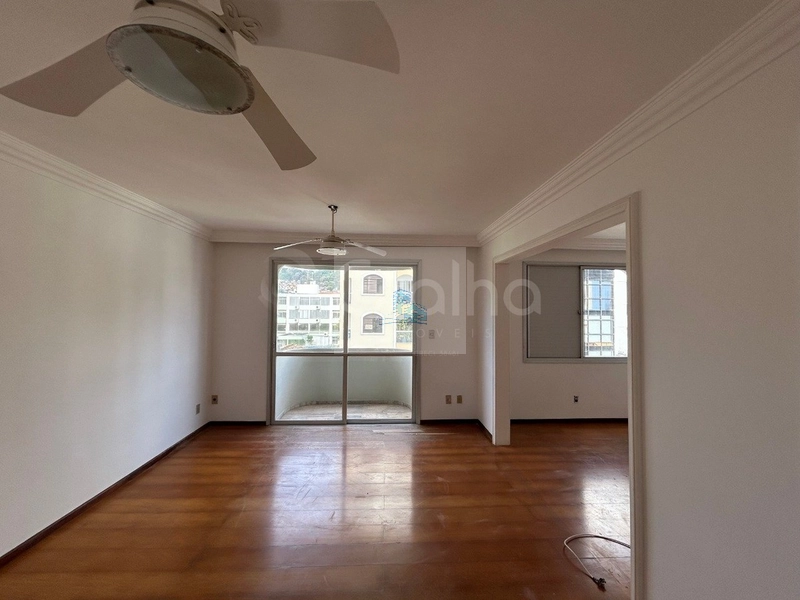 Apartamento no Centro – 3 dormitórios (1 suíte) – Próx à Prça bombeiro: 1ª foto da galeria de imagens do imóvel