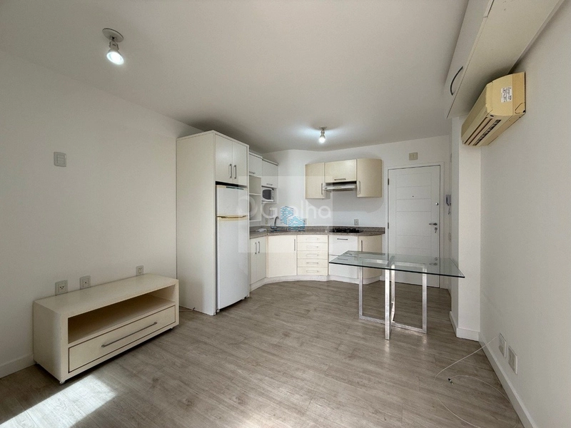 Apartamento de 42m² com 1 quarto no Centro: 3ª foto da galeria de imagens do imóvel