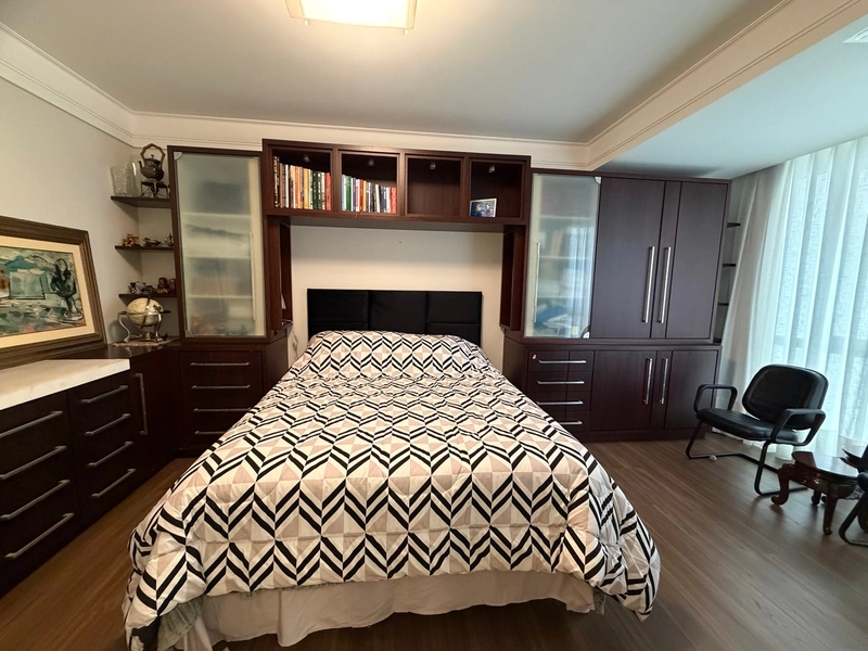 Apartamento de 379m² com vista panorâmica para o mar: 25ª foto da galeria de imagens do imóvel