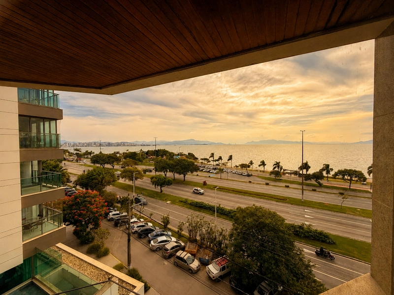 Apartamento de 379m² com vista panorâmica para o mar: 1ª foto da galeria de imagens do imóvel