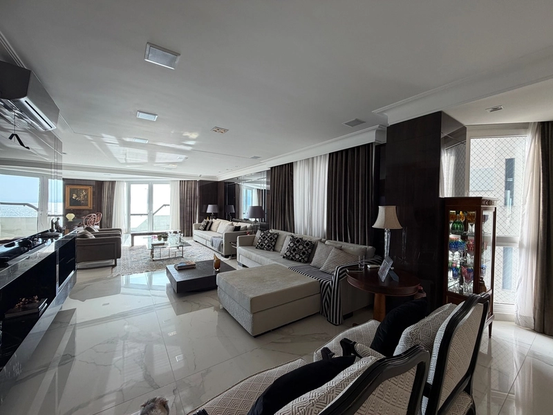 Apartamento de 379m² com vista panorâmica para o mar: 11ª foto da galeria de imagens do imóvel