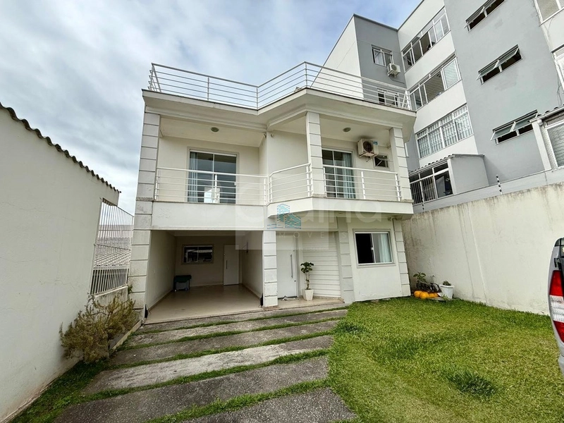 Casa de m² com 4 quartos sendo 1 suíte em Barreiros: 18ª foto da galeria de imagens do imóvel