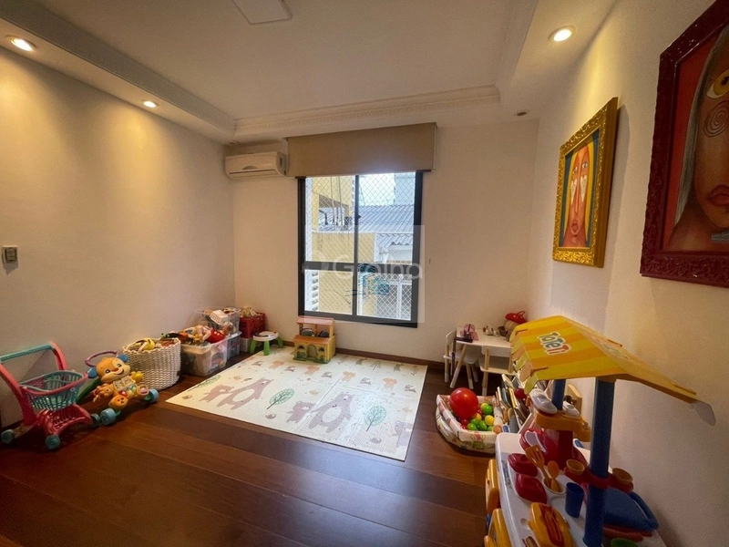 Apartamento de 237m² com 4 quartos sendo 2 suítes no Centro: 3ª foto da galeria de imagens do imóvel