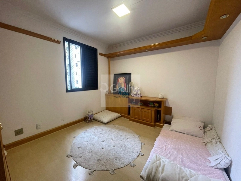 Apartamento de 237m² com 4 quartos sendo 2 suítes no Centro: 8ª foto da galeria de imagens do imóvel