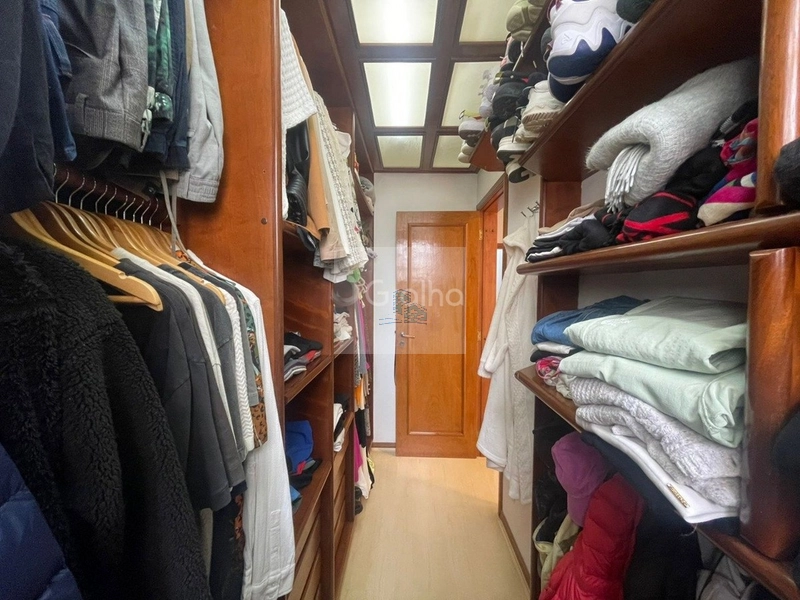 Apartamento de 237m² com 4 quartos sendo 2 suítes no Centro: 6ª foto da galeria de imagens do imóvel