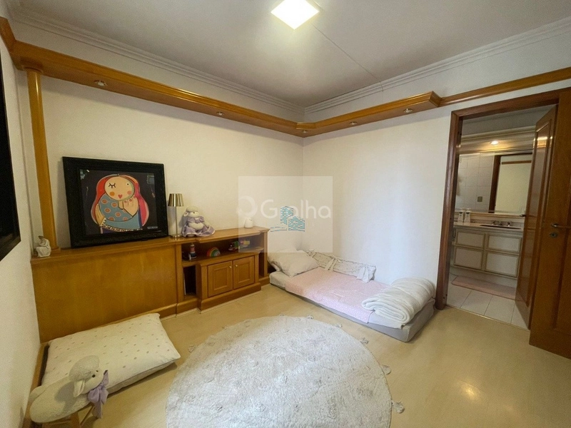 Apartamento de 237m² com 4 quartos sendo 2 suítes no Centro: 9ª foto da galeria de imagens do imóvel