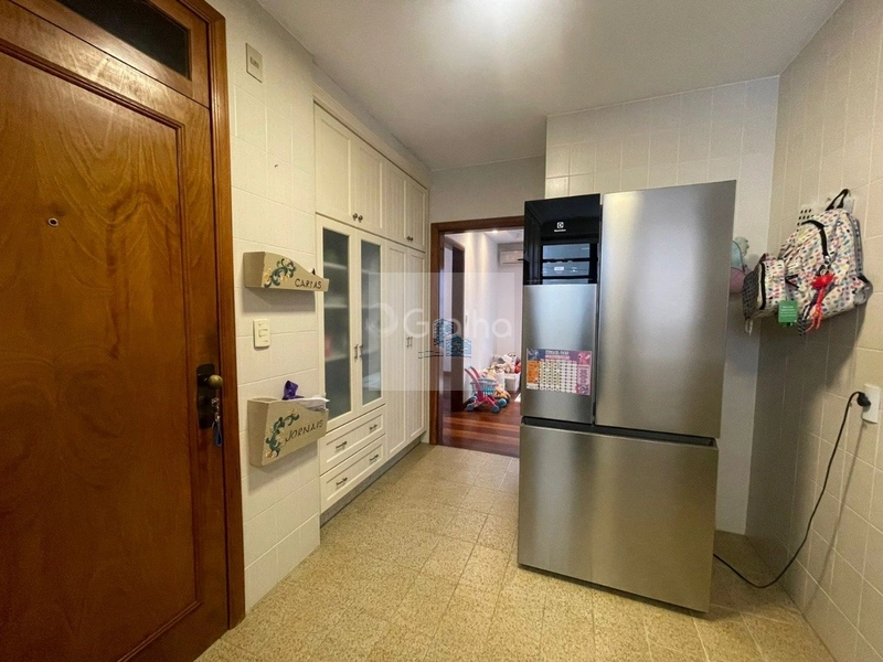Apartamento de 237m² com 4 quartos sendo 2 suítes no Centro: 2ª foto da galeria de imagens do imóvel