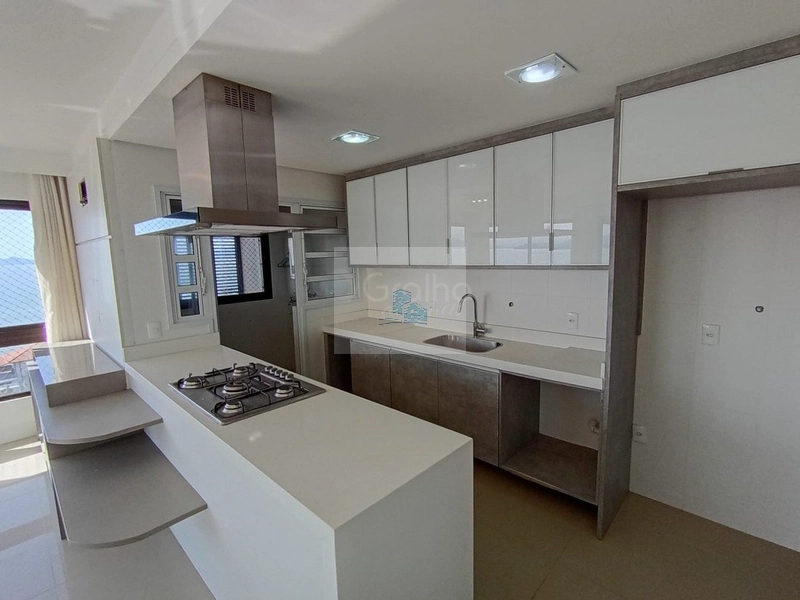 Apartamento de 100m² com 3 quartos em Balneário do Estreito: 2ª foto da galeria de imagens do imóvel